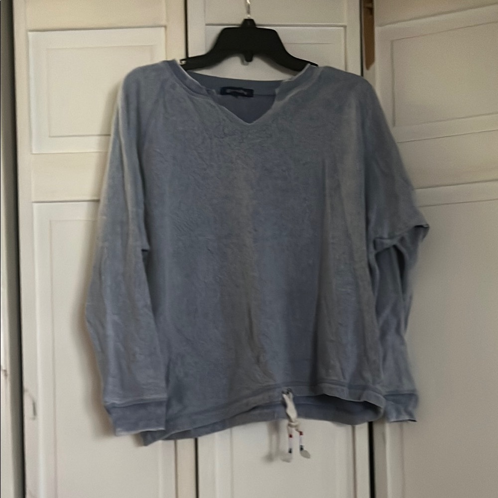 Blue V-Neck Long Sleeve Top